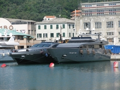 Yacht Werft 2