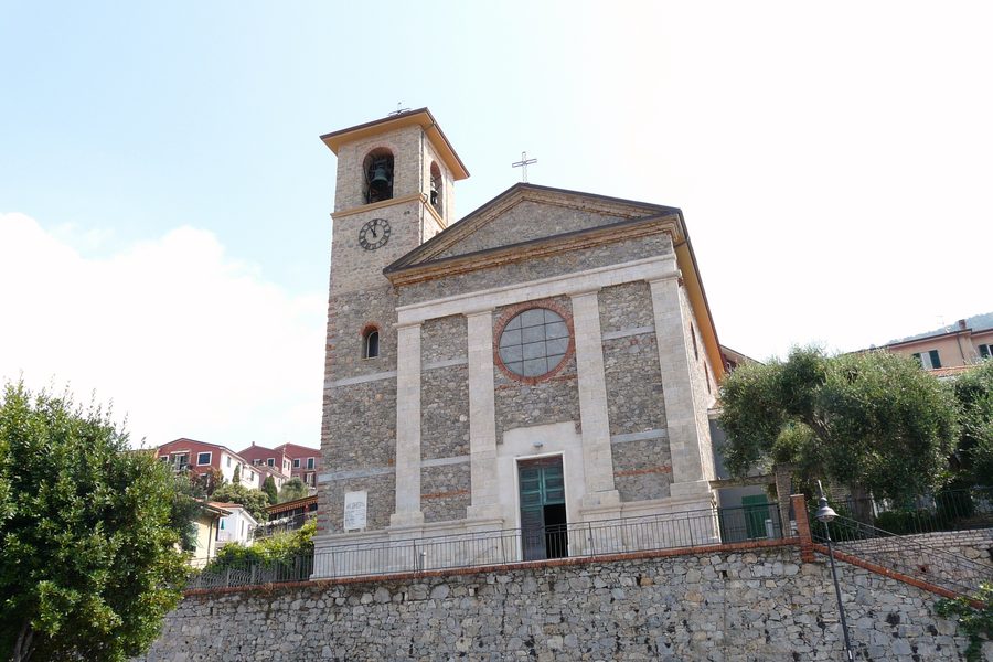 Kirche San Giorgio im Küstenort Tellaro bei Lerici