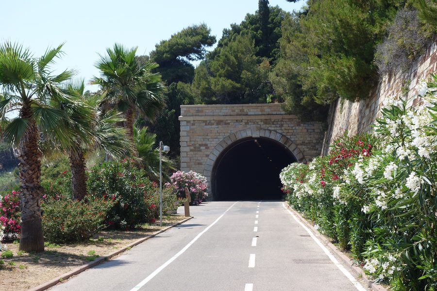 Küstenradweg der Riviera dei Fiori in Ligurien