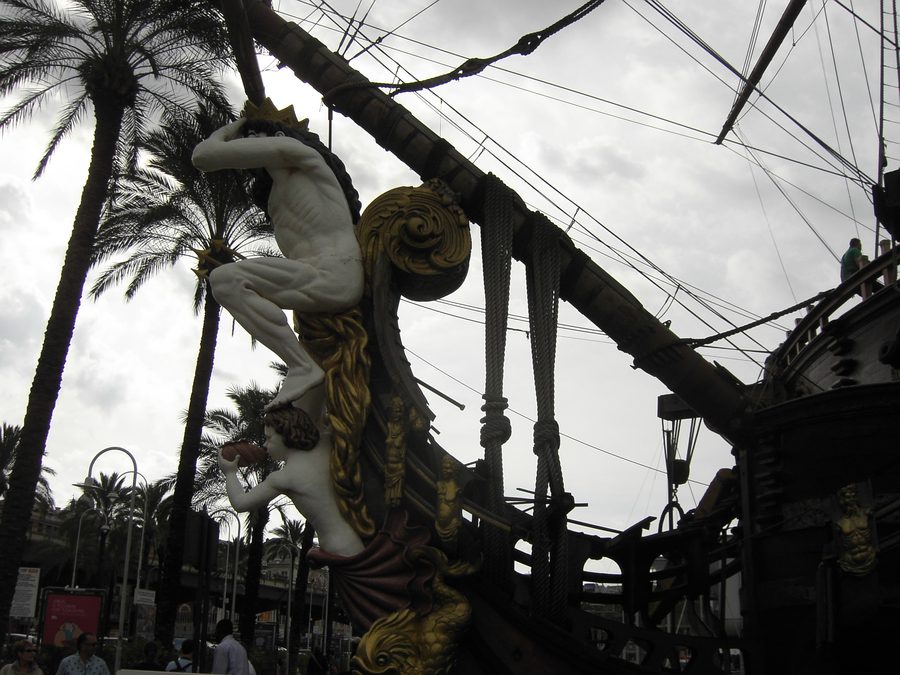 Il Galeone Neptune im Alten Hafen von Genua