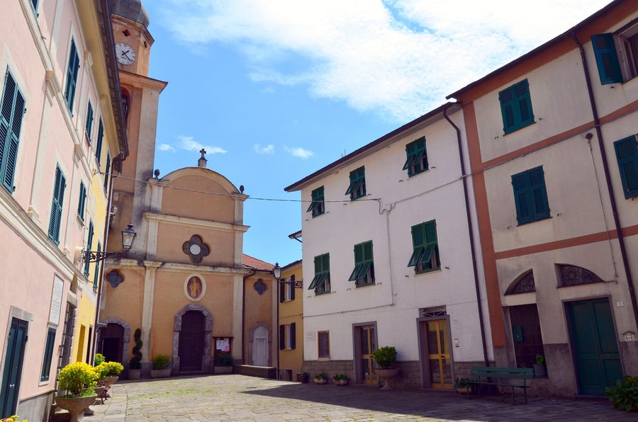 Piazza Santa Felicita in Carrodano Inferiore, Carrodano, Ligurien
