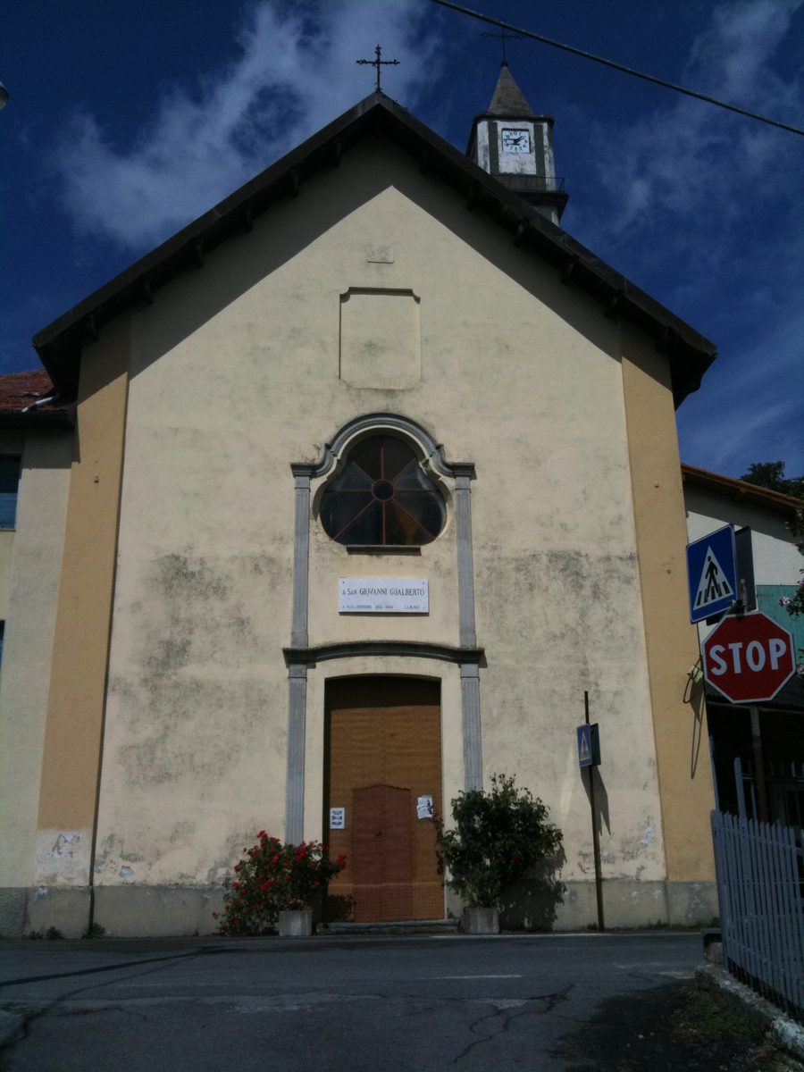 Außenansicht der Kirche San Giovanni Gualberto in Vara Inferiore