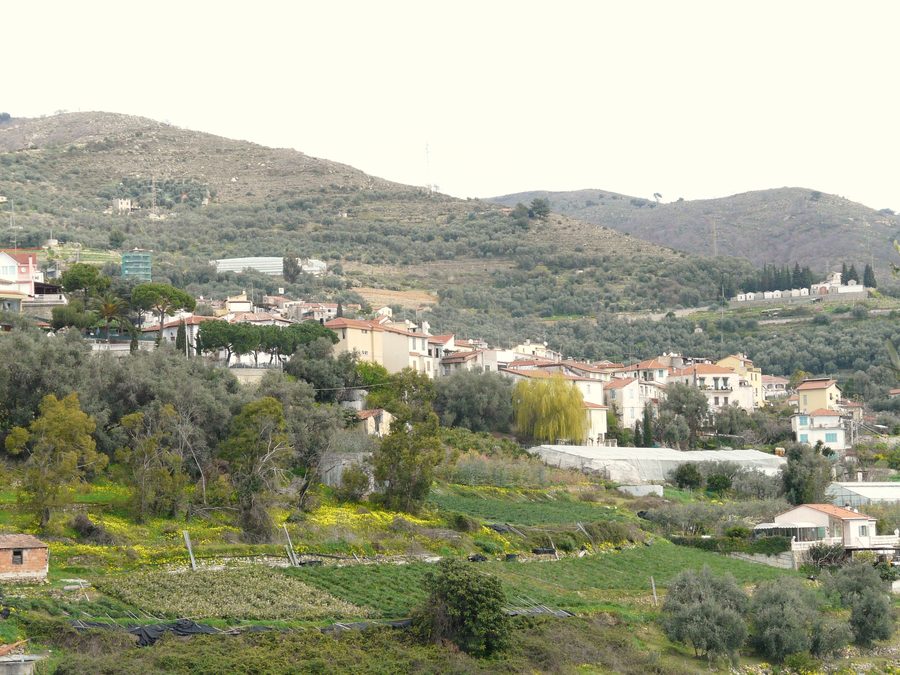 Panorama von Pompeiana in Ligurien