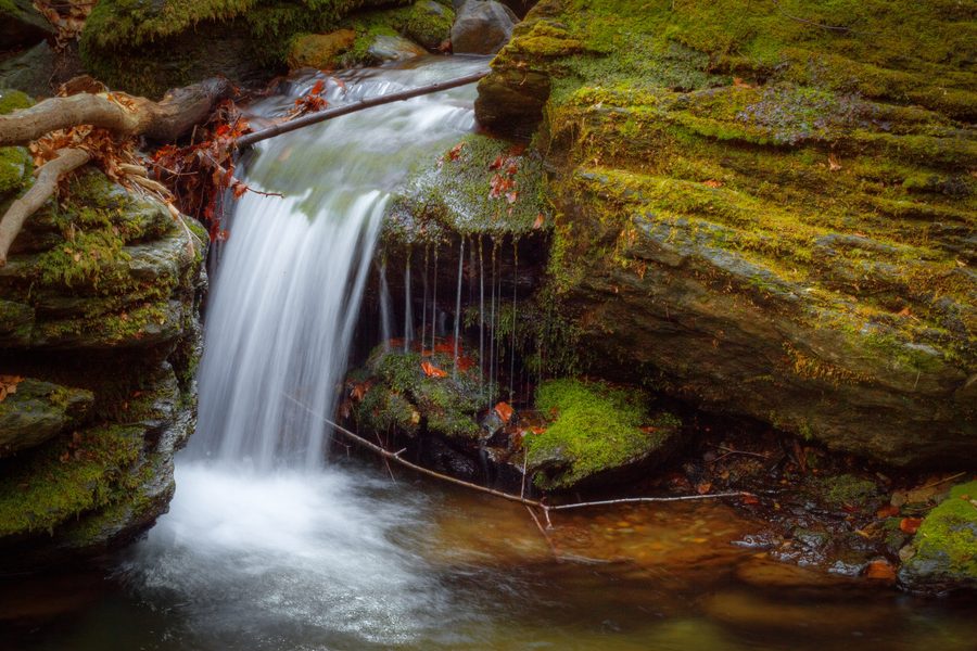 Wasserfall im Regionalen Naturpark Beigua bei Sassello