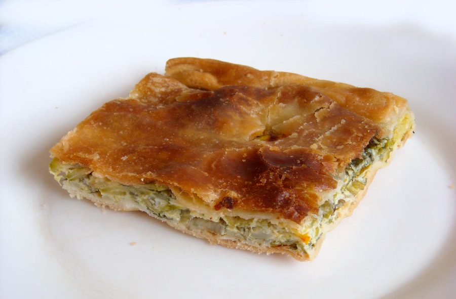 Torta verde auf einem Markt in Ventimiglia in der Provinz Imperia