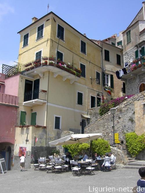 Dorfcafe in Cervo